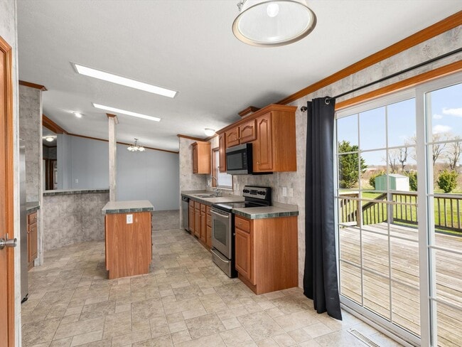 Building Photo - 13675 Woodbridge Rd