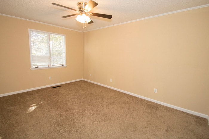 Building Photo - 286 Woodwinds Dr