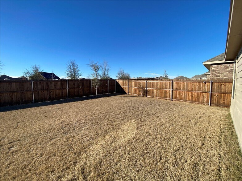 Building Photo - 755 Mulberry Dr