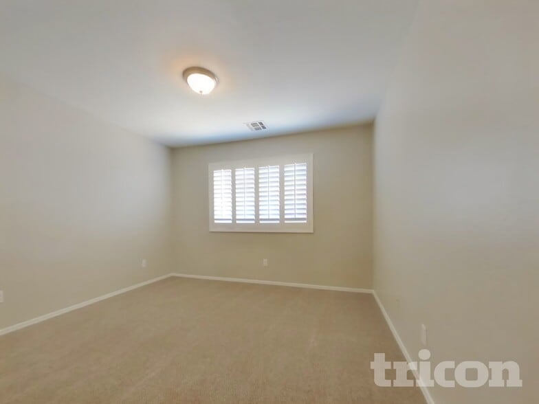 Building Photo - 11391 W Pima St