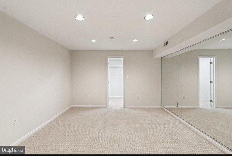 Building Photo - 12720 Knightsbridge Dr