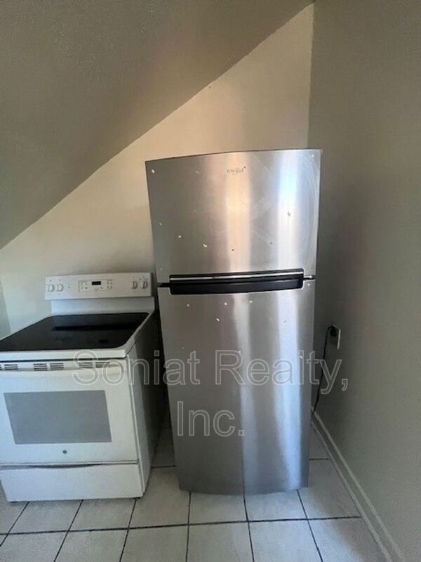 Building Photo - 2119 N Villere St