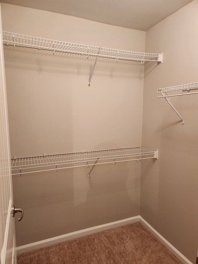 Building Photo - Charming 3 Bedroom 2 Bathroom home in Berwick!