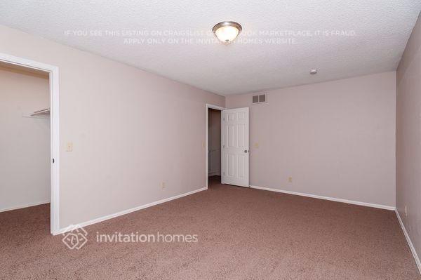 Building Photo - 17430 E Gunnison Pl