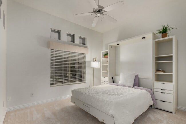 Building Photo - 6711 E Camelback Rd