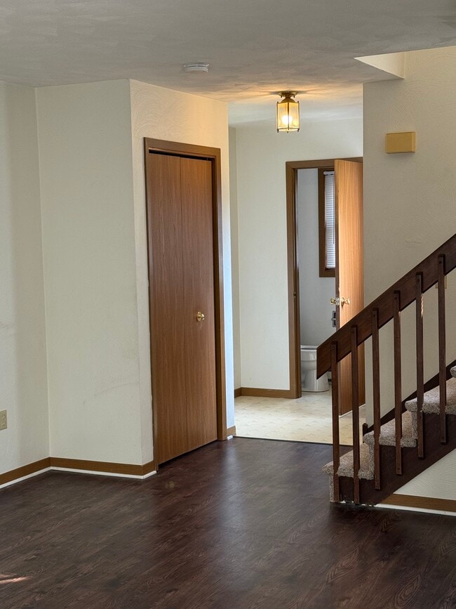 Building Photo - 3131 Shellers Bend