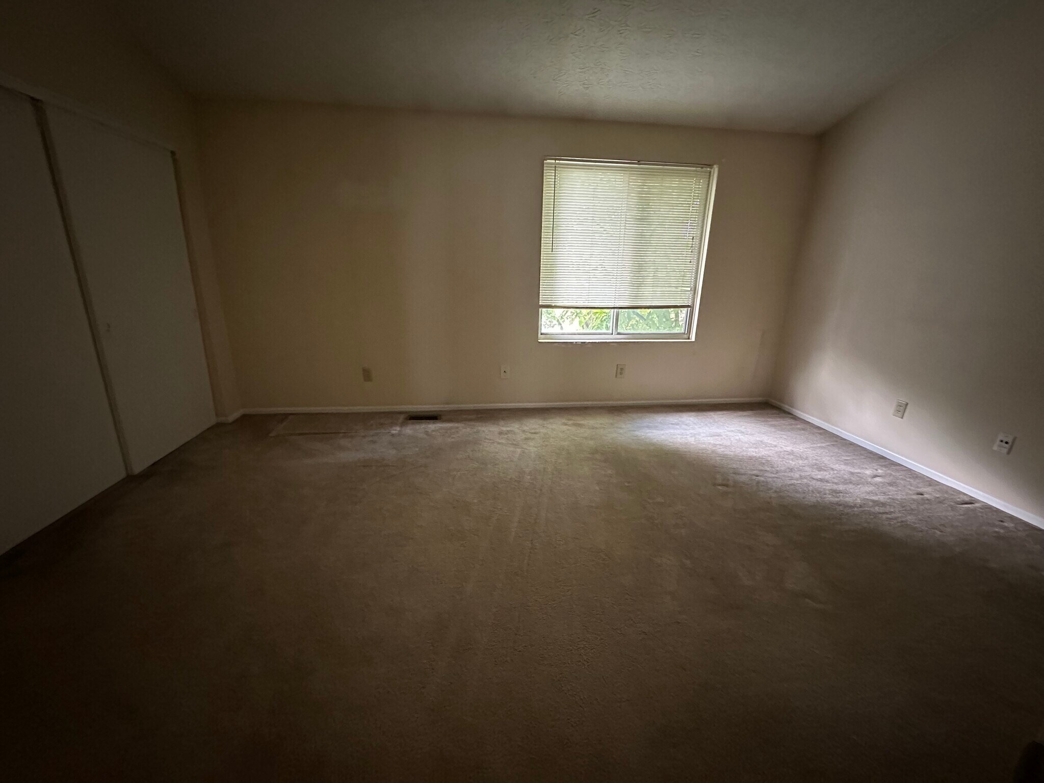 Building Photo - 7043 Muirfield Dr