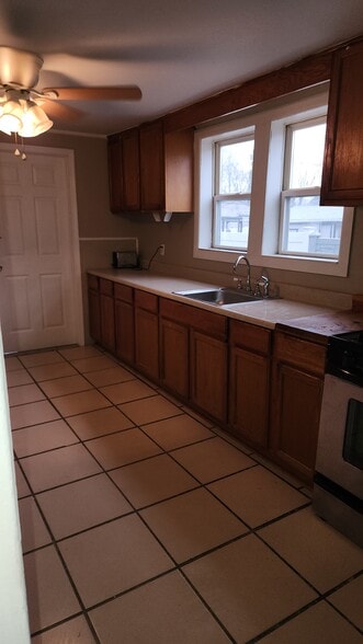 Building Photo - 23156 Bolam Ave