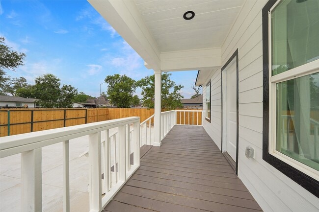 Building Photo - 9305 Kentshire Dr