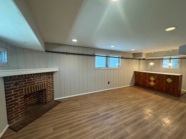 Building Photo - 6030 8th St NW