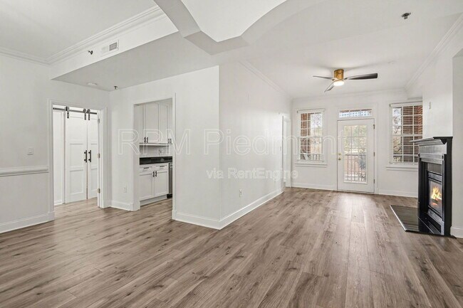 Building Photo - 1735 Peachtree St NW