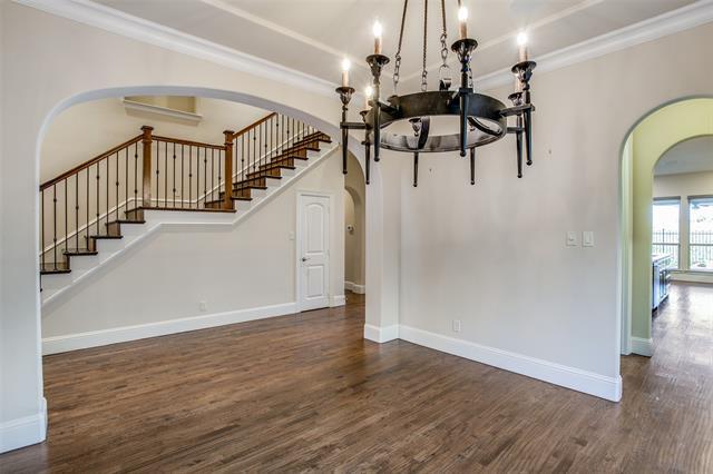 Building Photo - 631 Creekway Dr