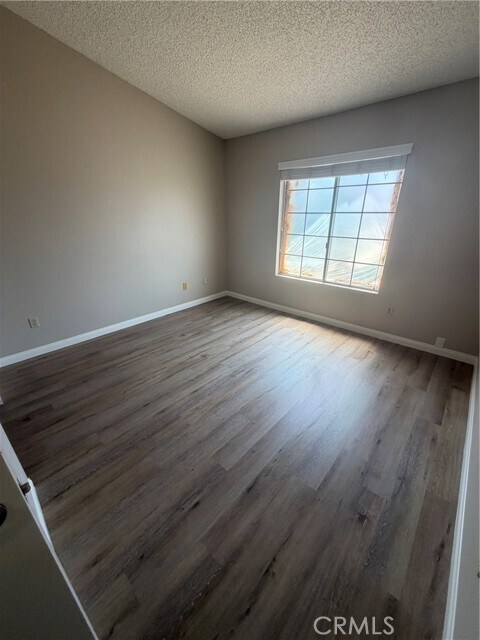 Building Photo - 26562 Braddock Rd