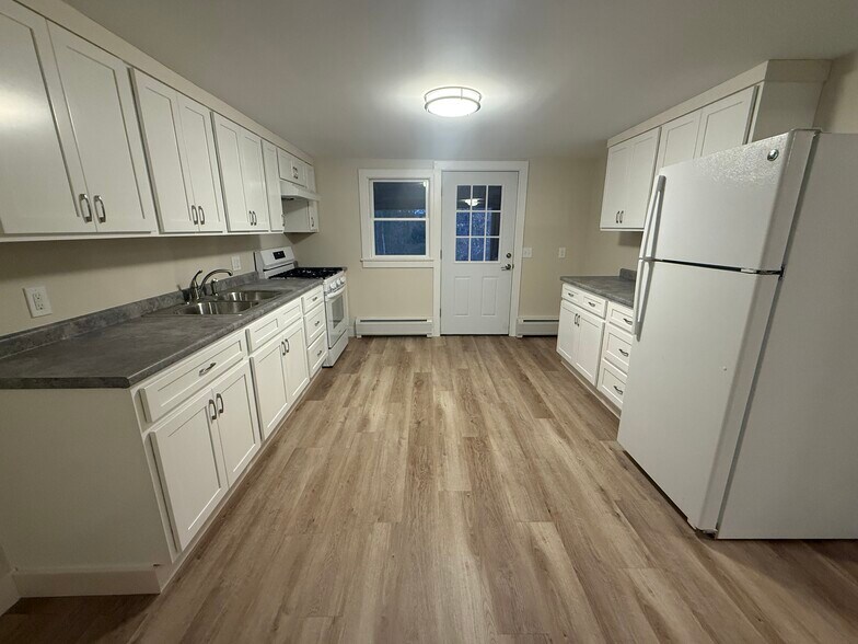 Building Photo - 146 Mormon Hollow Rd