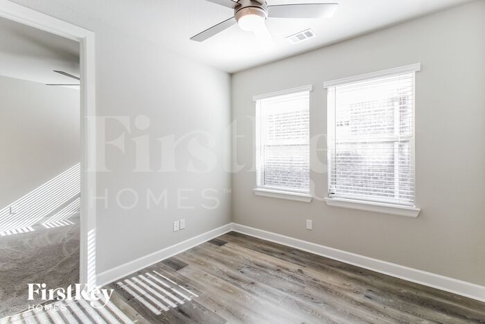 Building Photo - 9621 Blue Stem Ln