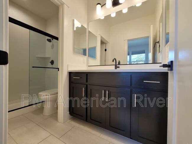 Building Photo - 12773 Tower Beach Way