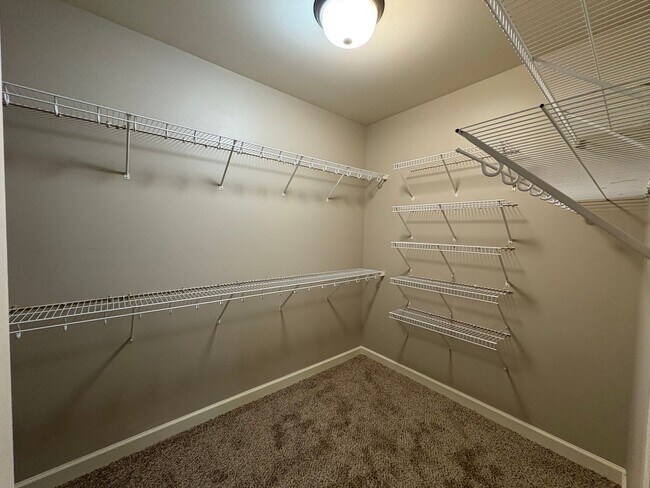 Building Photo - 540 Orchard Cir