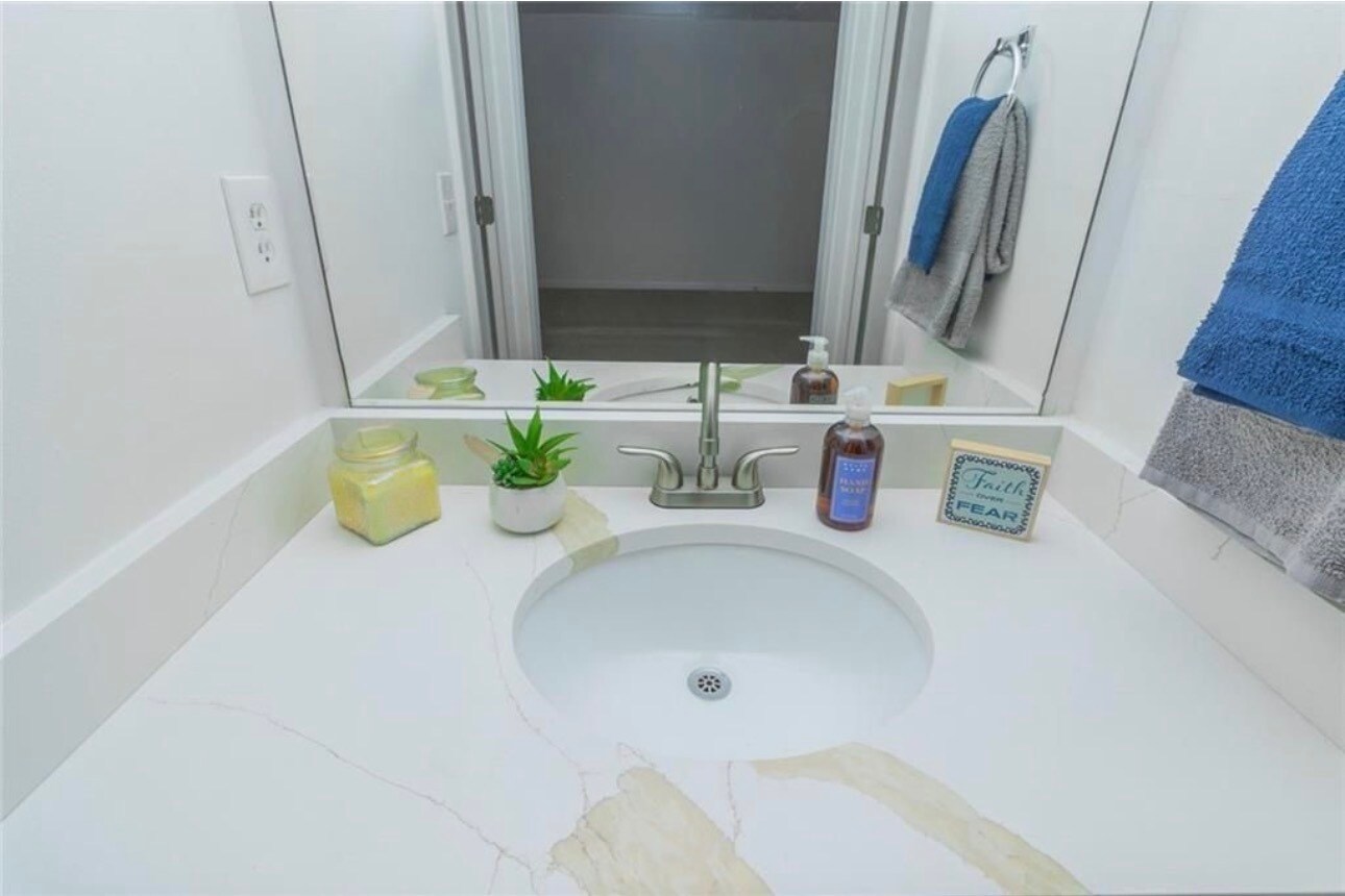 Building Photo - 3100 Duvall Pl NW