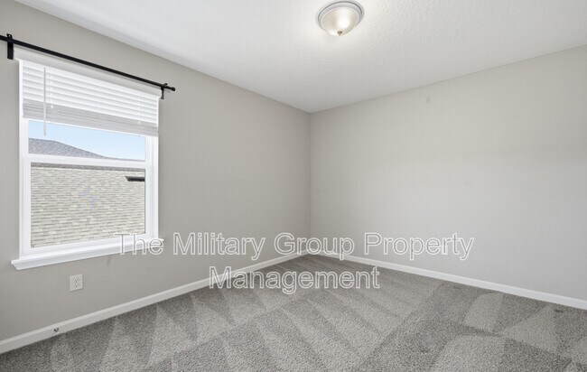 Building Photo - 253 Clarys Run