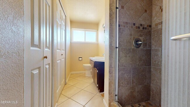Building Photo - 4553 Skylark Way