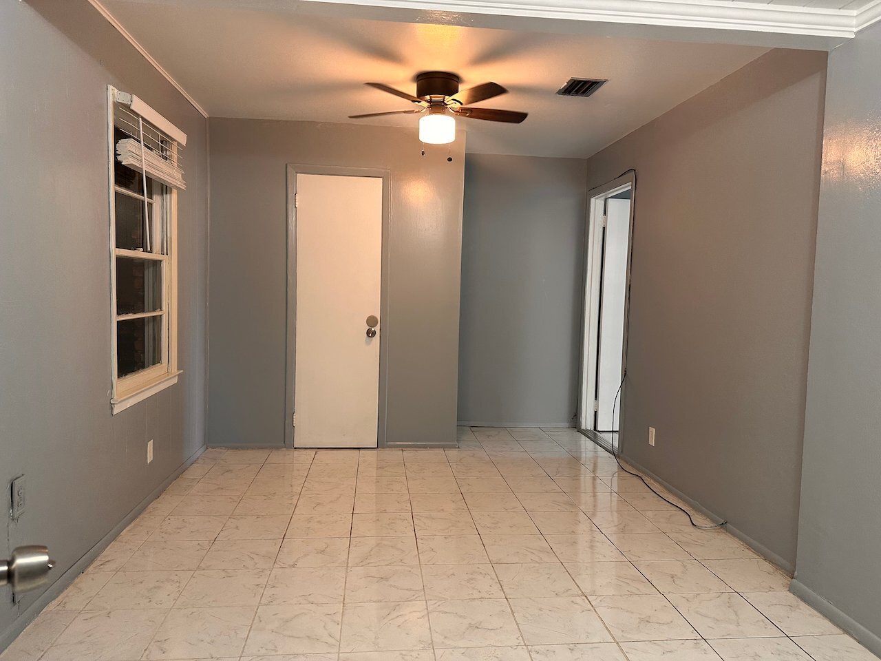 Building Photo - 533 Scranton Rd