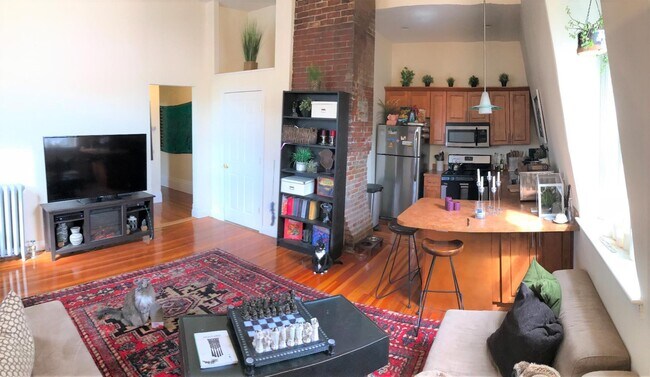 Primary Photo - 358 Broadway