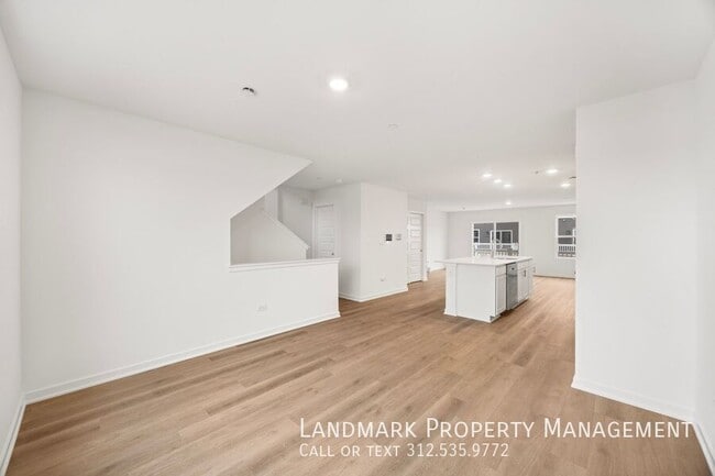 Building Photo - 6367 Ulster Dr