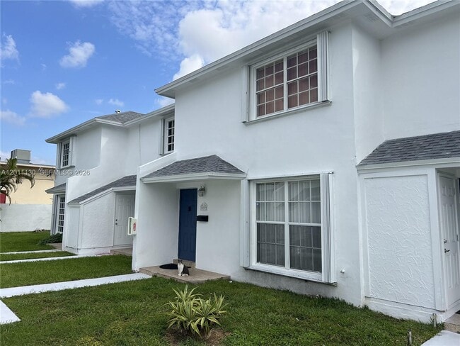 Building Photo - 19372 SW 103rd Ct
