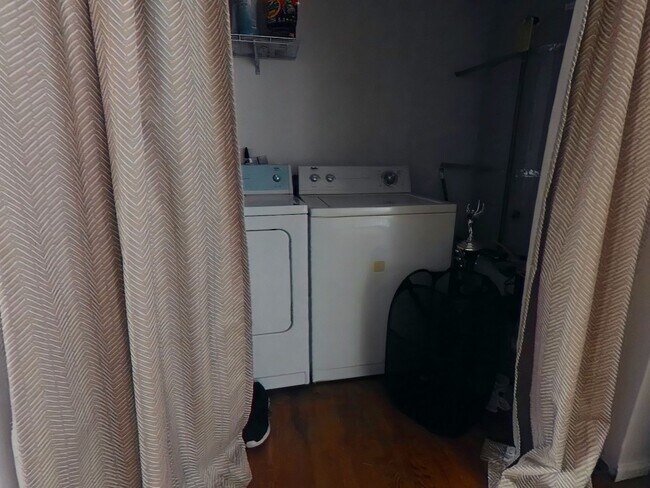 Building Photo - Huge 2 story 8 bed room Home: a hop and a skip from SDSU!  You will never be late to class!