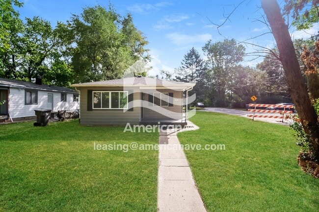 Building Photo - 3201 Ralston Ave