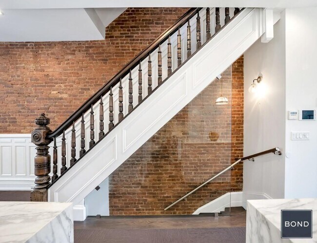 Building Photo - TURN KEY HARLEM TOWNHOUSE FOR RENT