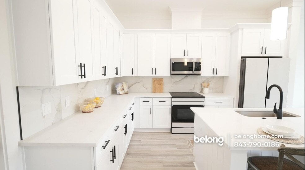 Building Photo - 2047 Forest Ave
