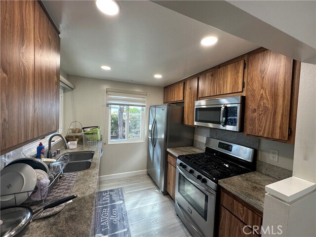 Building Photo - 156 Echo Run