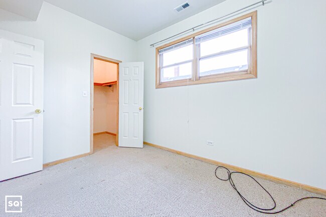 Building Photo - 1423 W Cortez St