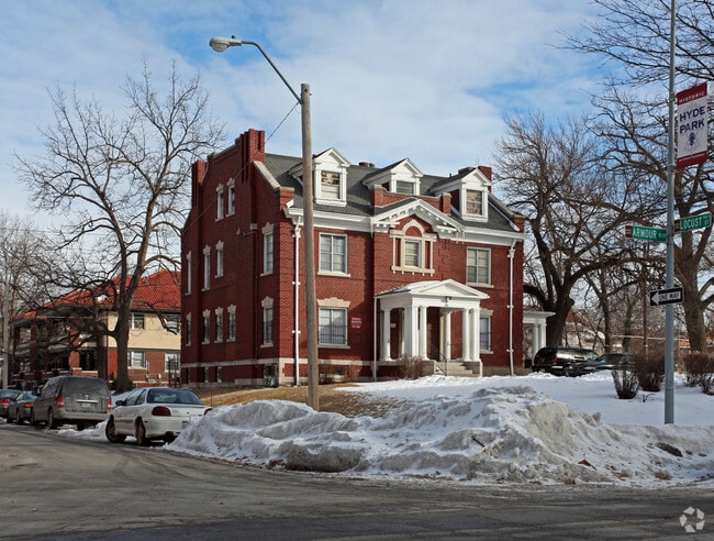 Building Photo - The Duke