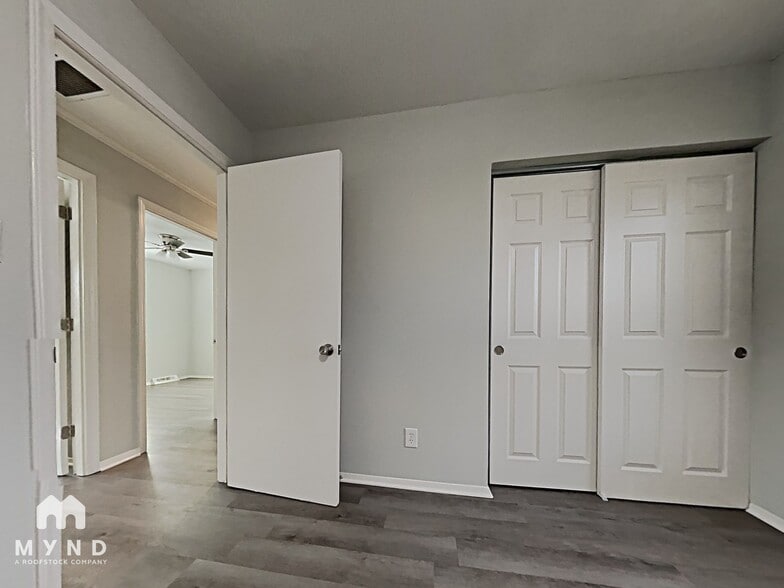 Building Photo - 406 Edgegreen Dr