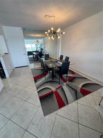 Building Photo - 300 Bayview Dr