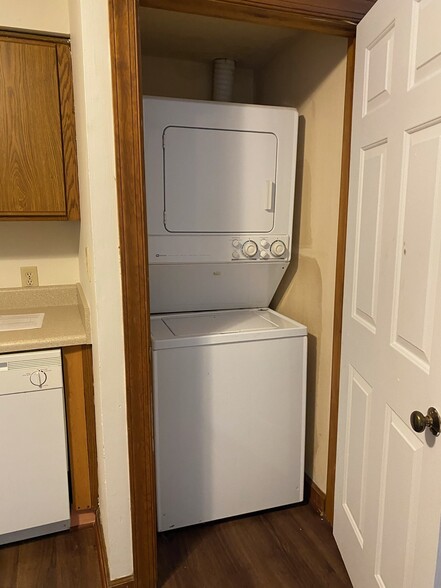 washer/dryer in-unit - 3537 Ivy Commons Dr