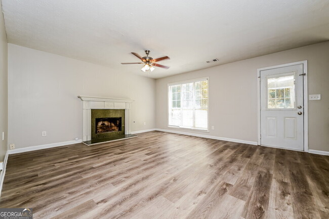 Building Photo - 266 Northwind Dr