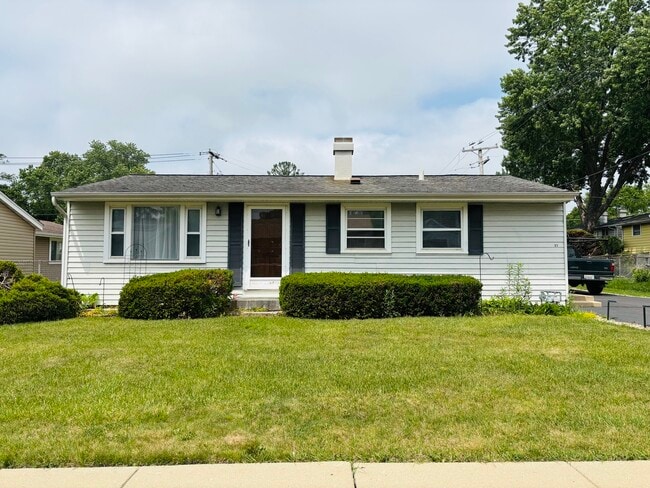 Primary Photo - 93 Golfview Ln