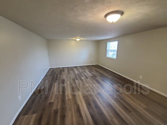 Building Photo - 1902 Rosemont Ave