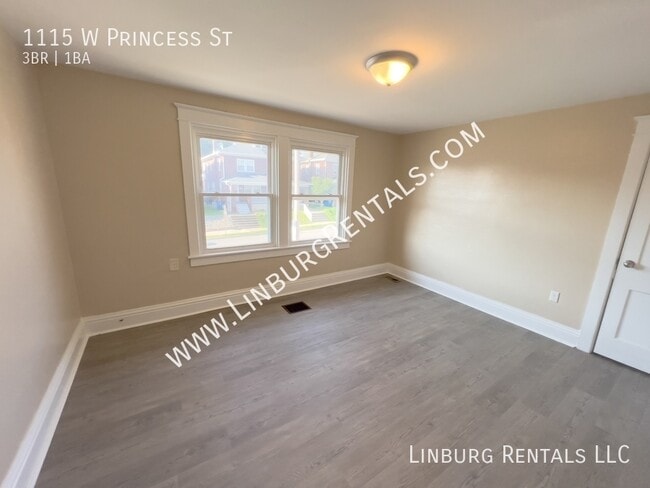 Building Photo - 1115 W Princess St