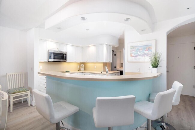 Building Photo - 8263 Camino Del Oro