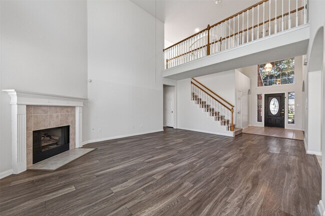 Building Photo - 23730 River Pl Dr