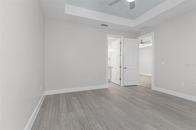 Building Photo - 26221 Sandhill Blvd