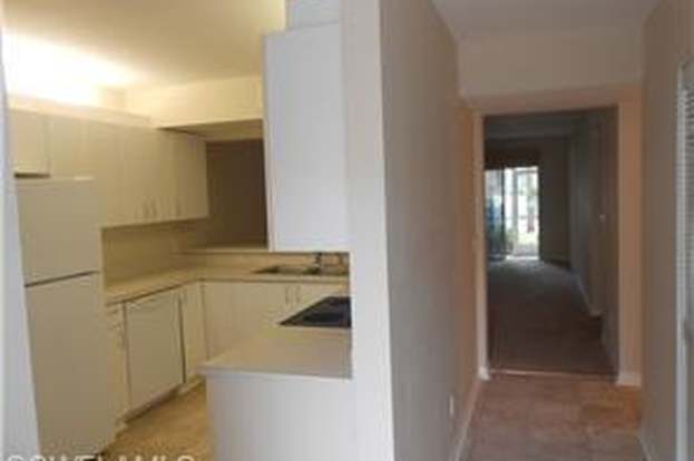 Building Photo - 273 Robin Hood Cir