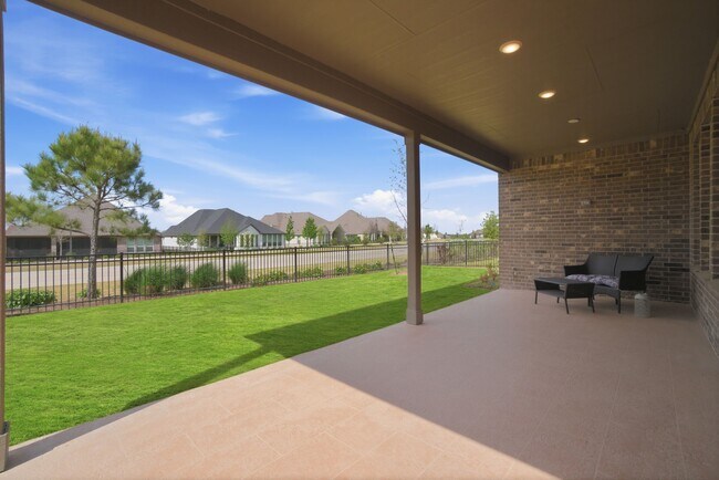 Building Photo - 9727 Rockwell Dr