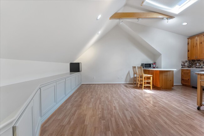 Building Photo - 4206 Law St