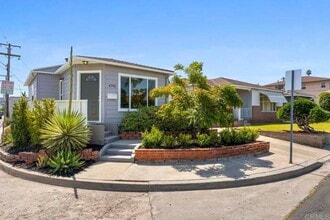 Building Photo - $3,299- Charming 2BR/1BA Home Near SDSU – ...