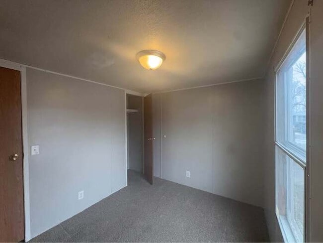 Building Photo - Affordable Mobile Home For Sale